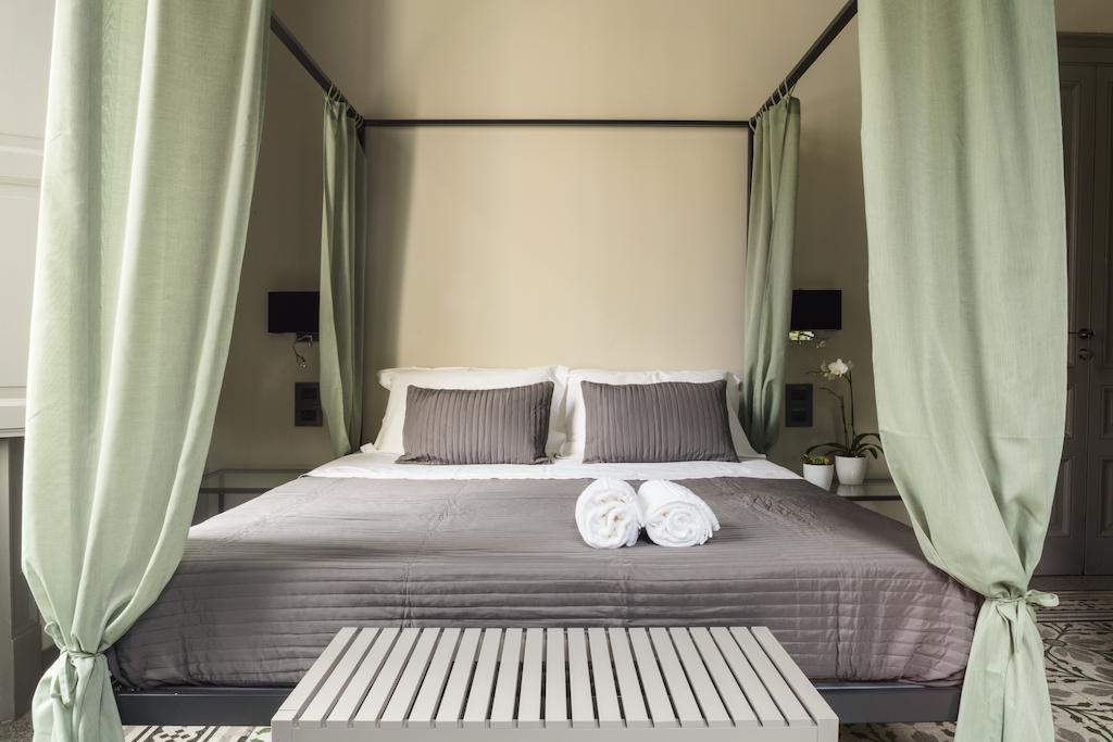 Large Double Room,237172165:JPEG